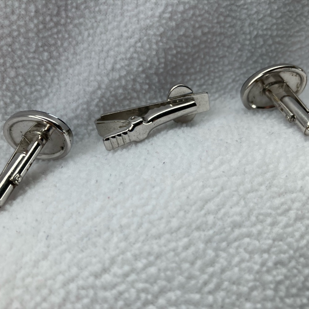 Vintage Silver Color Oval Monogram Cufflinks and Tie Clip Set - E or C Initial - Picture 7 of 11